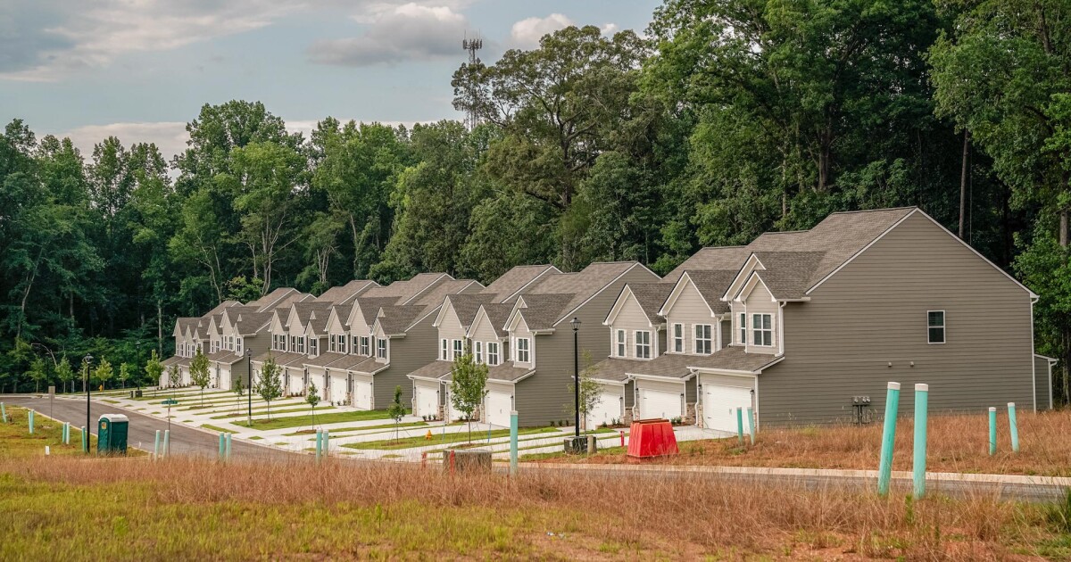 Triple-A Georgia housing bonds with PAC tranche expected Triple-A Georgia housing bonds with PAC tranche expected