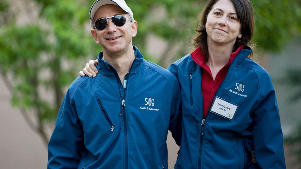 Jeff Bezos and MacKenzie Bezos to divorce-Bloomberg News