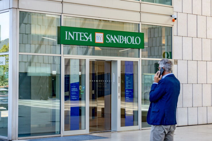 intesa-sanpaolo.jpg