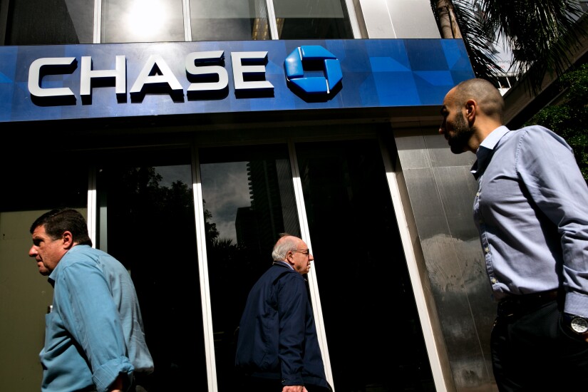 jpmorgan chase branch entrance