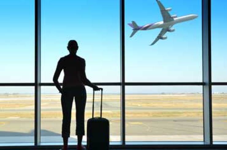 person-airport-fotolia.jpg