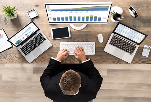 Senior-data-analyst.jpg