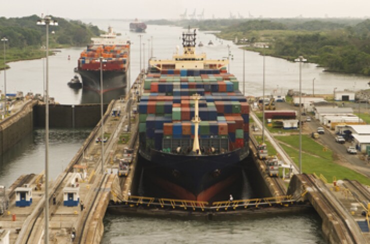 panama-canal-fotolia.jpg