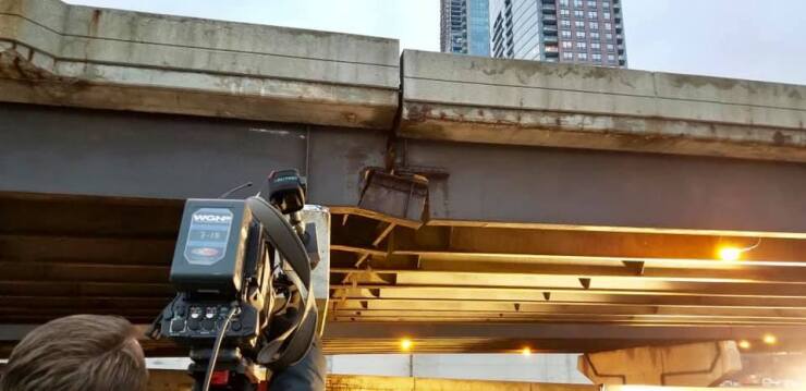 lakeshoredrive-bridge-cracked