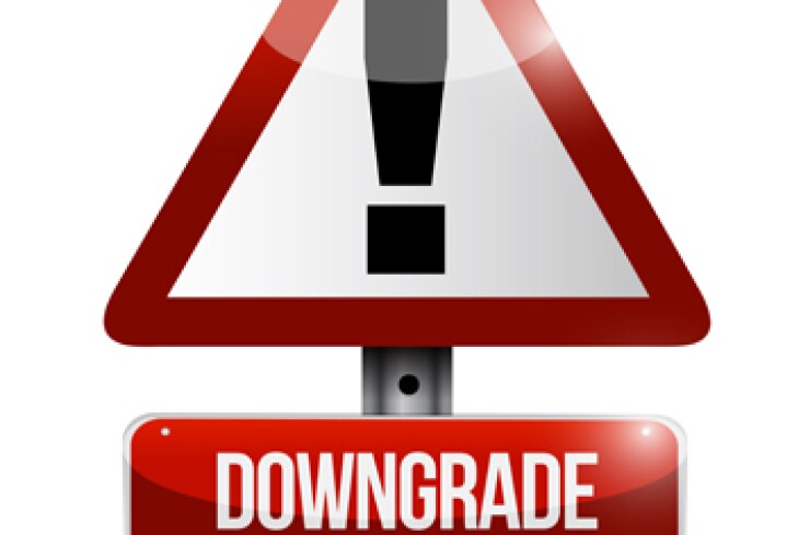 downgrade2-fotolia.jpg
