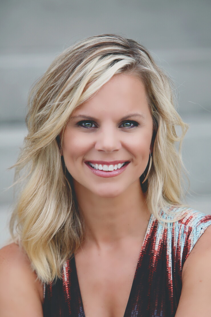 Kristi Bracewell Headshot 2016.jpg