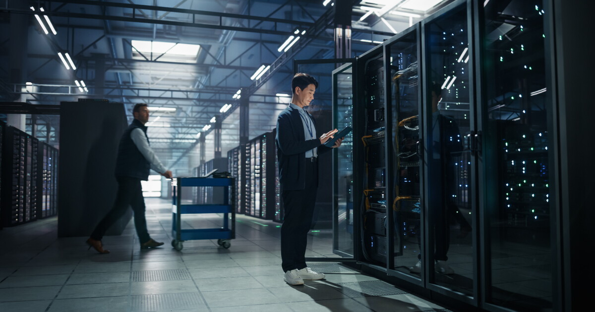 Canadian colocation centers expect to raise $1.5 billion