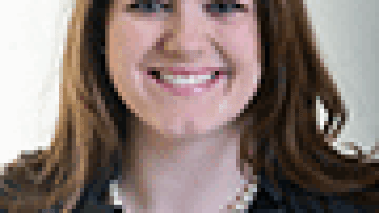 amanda-brenneman-90.gif