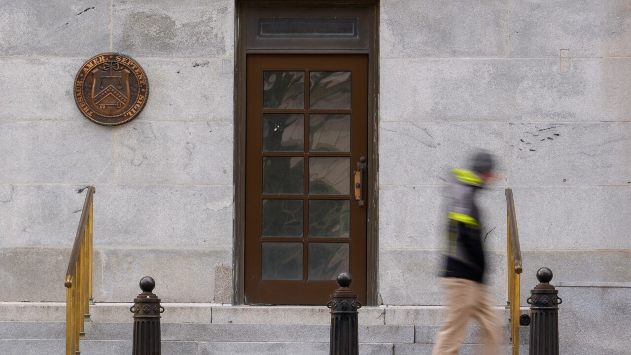 US Treasuries Extend Gains After Posting Best Year Since 2020