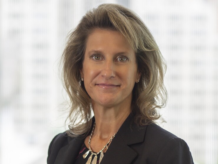 wibwatch21-jennifer-strybel-cardshowcrop