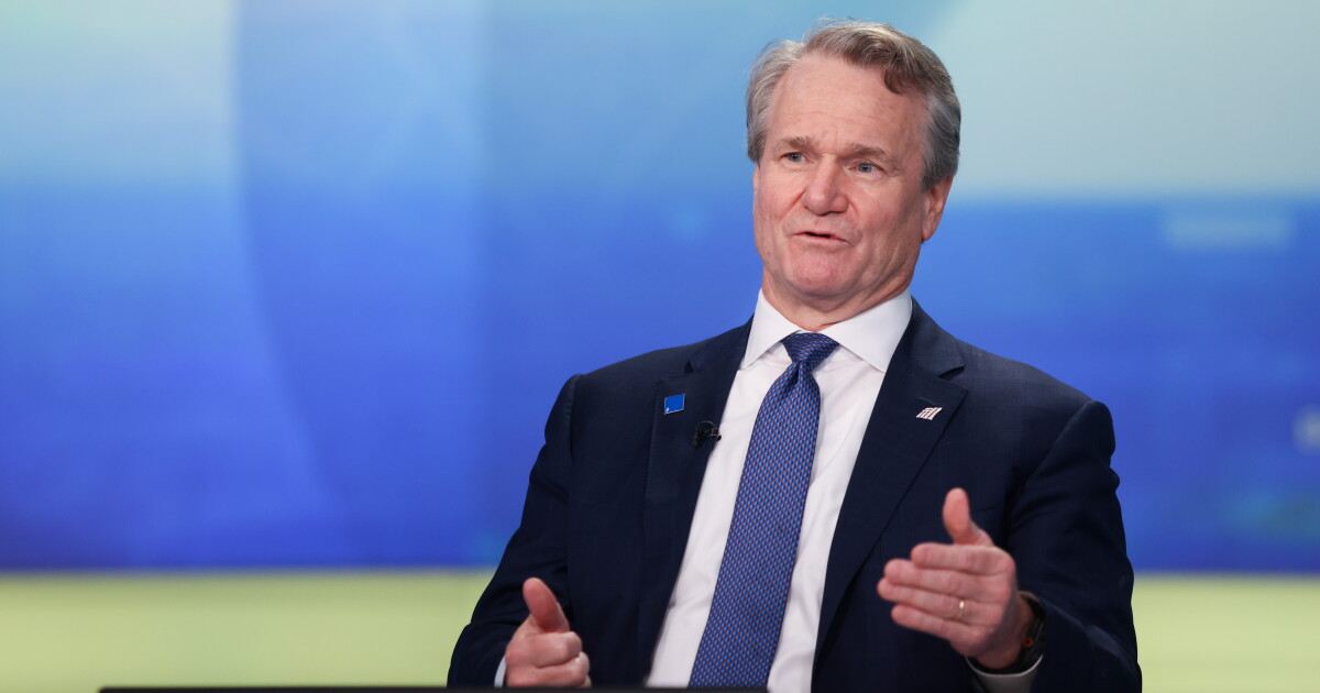 Bank of America CEO Emphasizes AI Data Accuracy