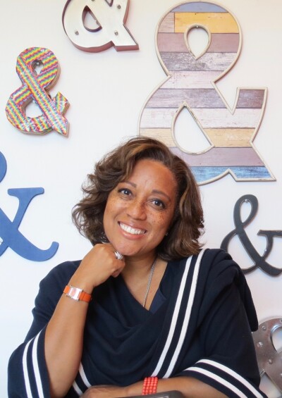 Candi Castleberry Singleton