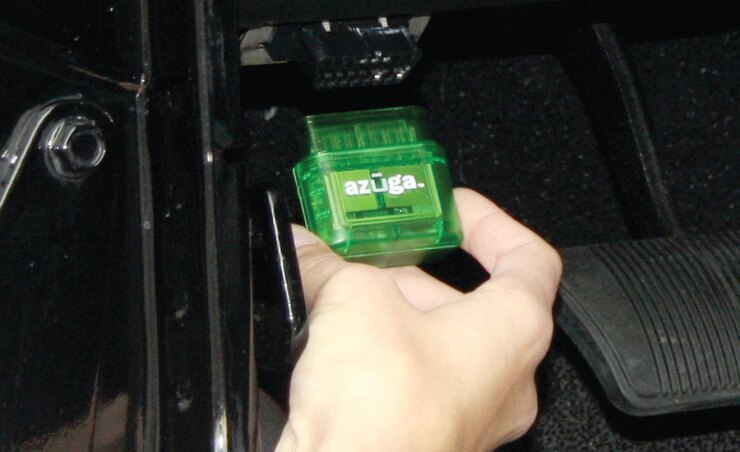 Azuga Device installation in car.jpg