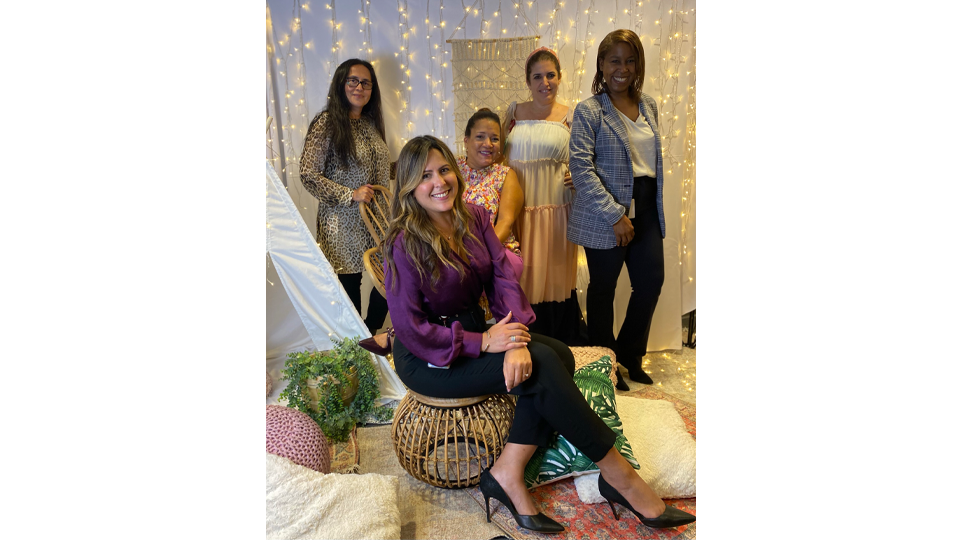 Best Banks to Work For 2022 pictures/45_Helm-Bank-USA-vertical.png