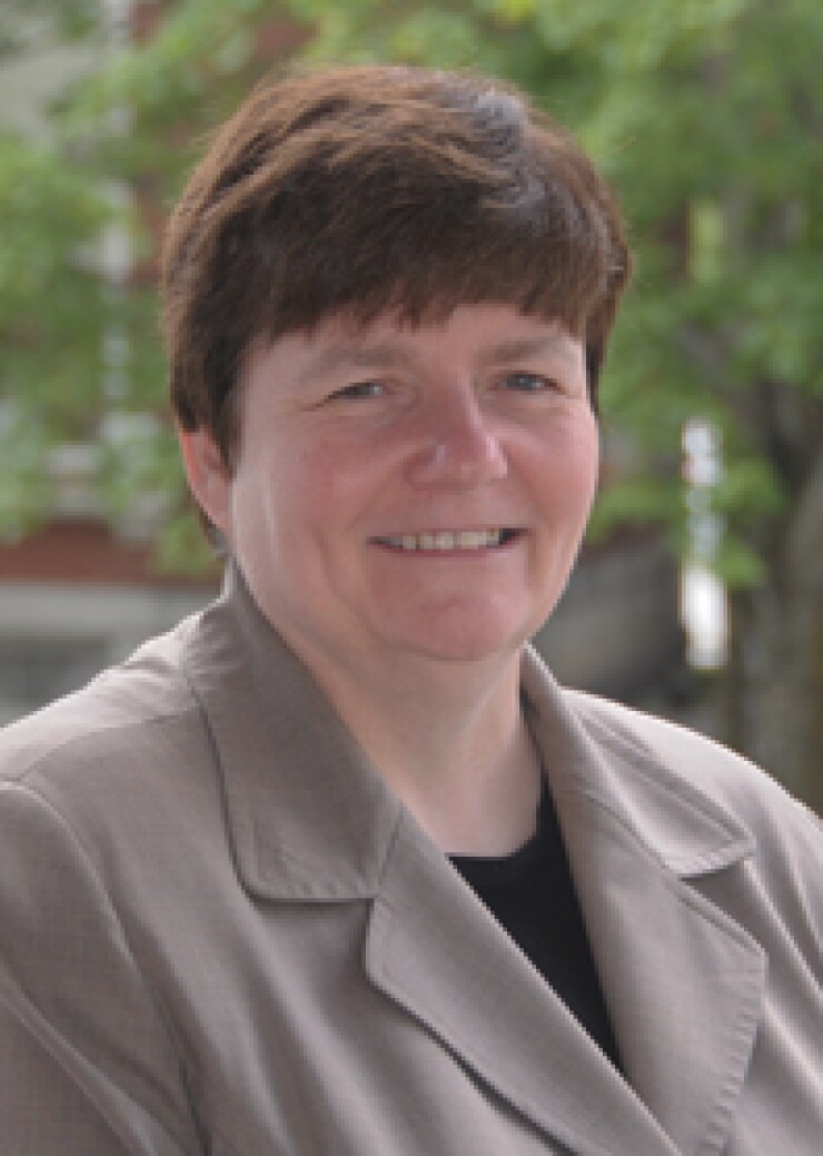 Beth Pearce New(3).jpg