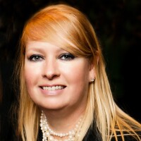 Kate Healy Headshot.jpg
