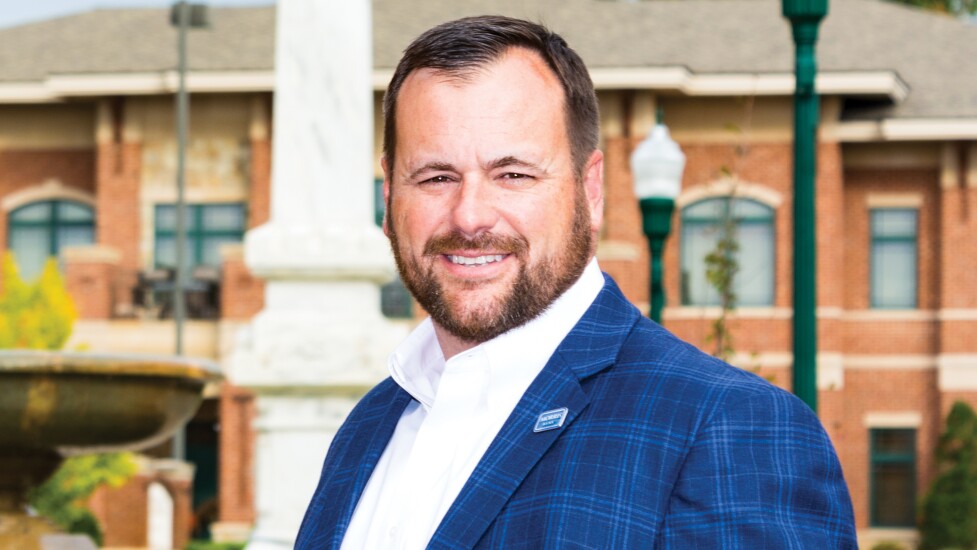 Spence Mullis, CEO of Morris Bank of Dublin, Ga.