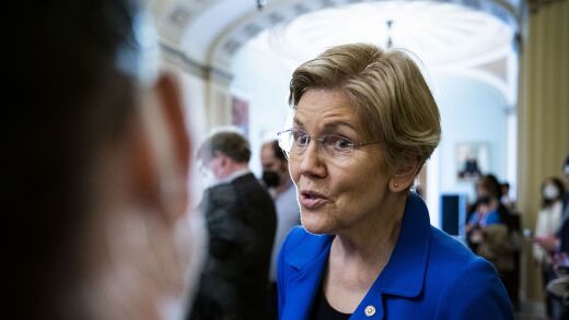 warren-elizabeth-senate-talking.jpg