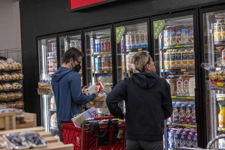 A Grocery Store As U.S. Inflation-Adjusted Consumer Spending Unexpectedly Rose In March