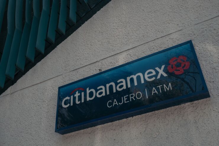 Citibanamex sign