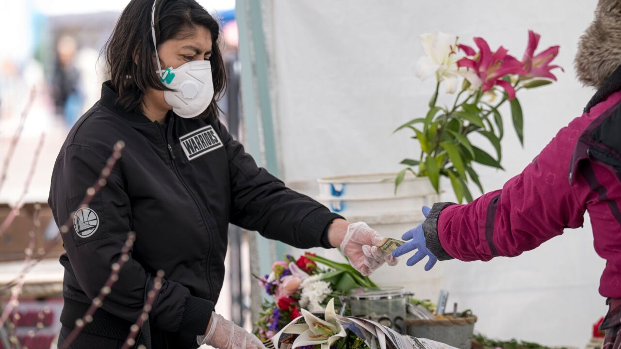 di-covid-customer-stock-032720