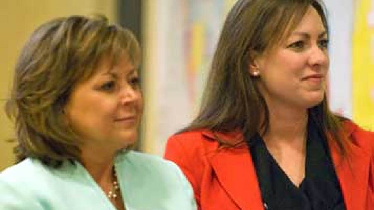 gov-s-martinez-ed-sec-hanna-skandera.jpg