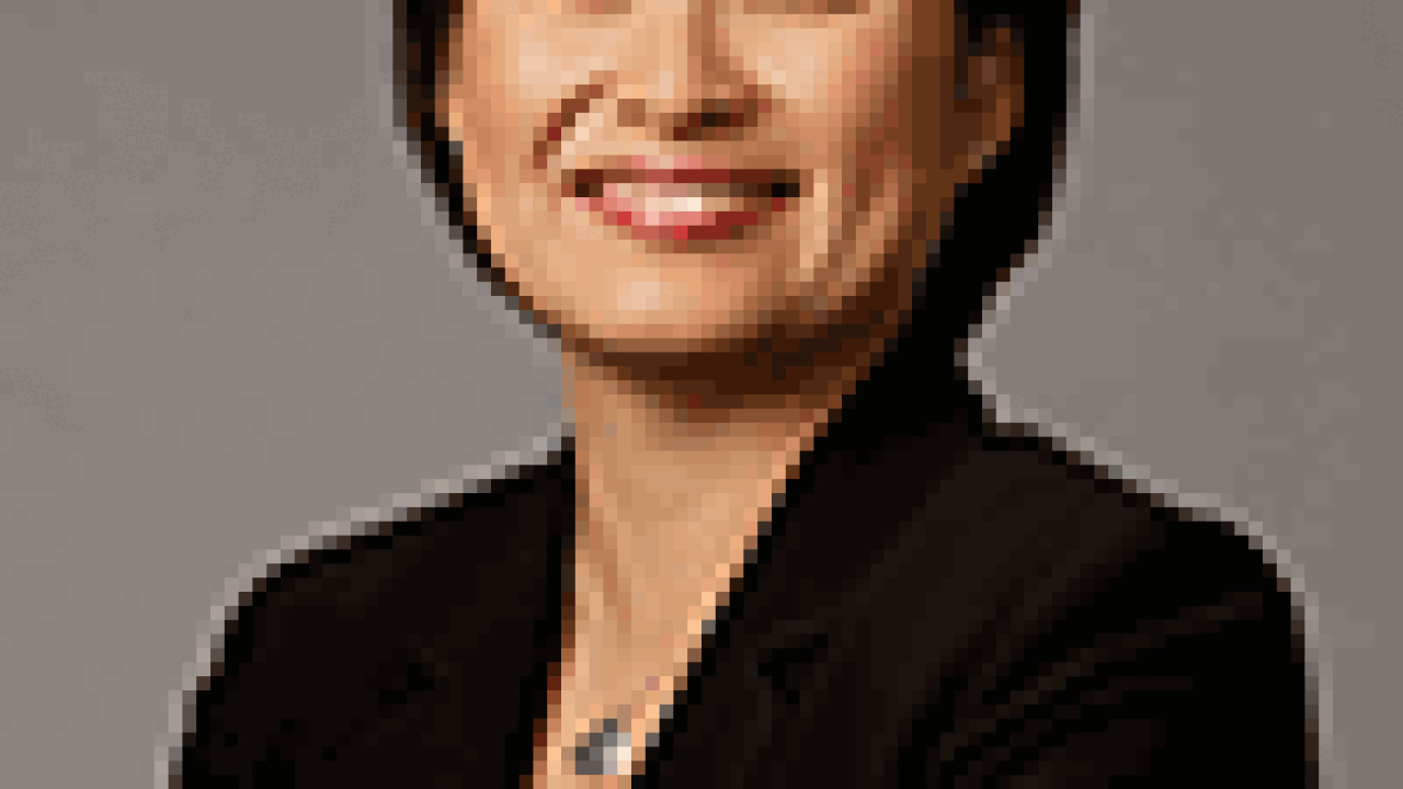 alicia-moore-100.gif
