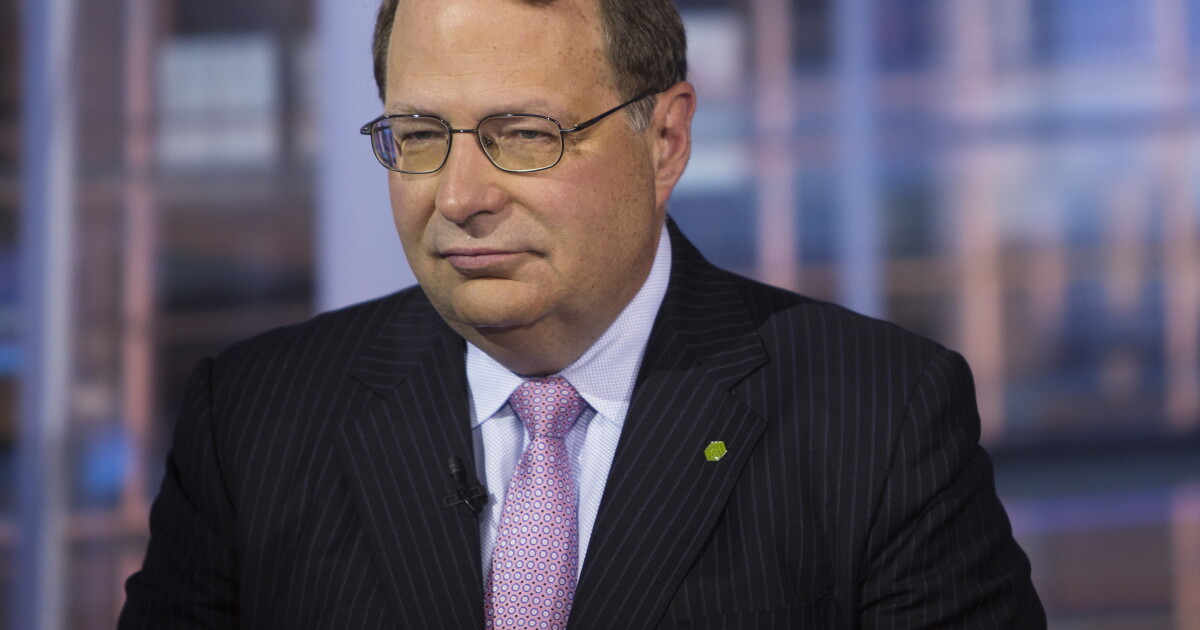 Huntington's profits rise, but it boosts reserves on war worries