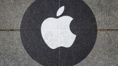 apple-logo-pavement.jpg