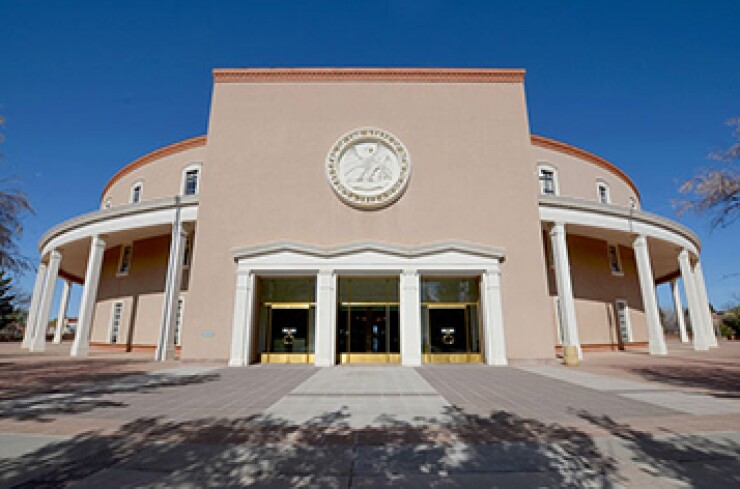 new-mexico-capitol-582.jpg