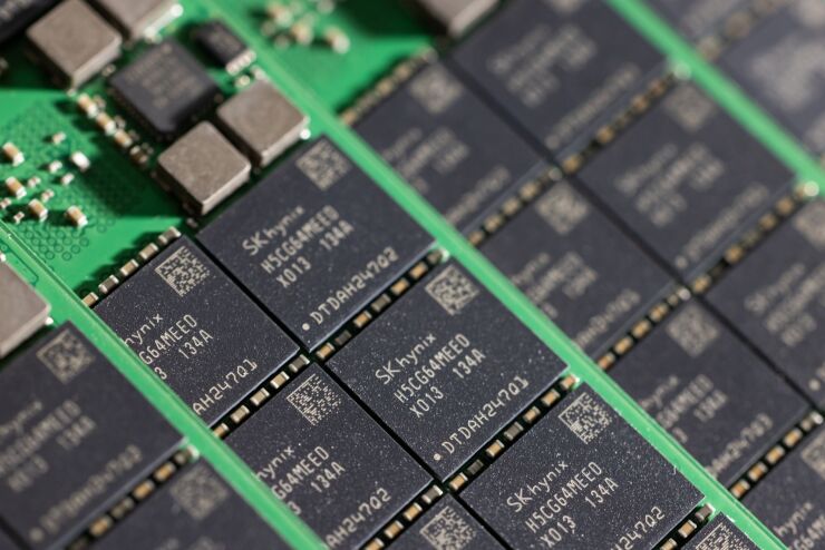 SK Hynix Inc. Memory Chip Ahead of Earnings Release