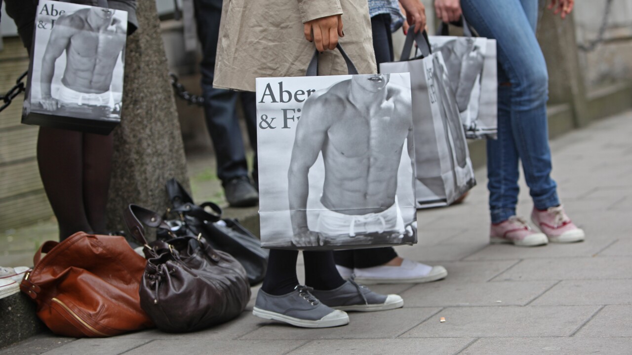 abercrombie-bag-retail-spending-money