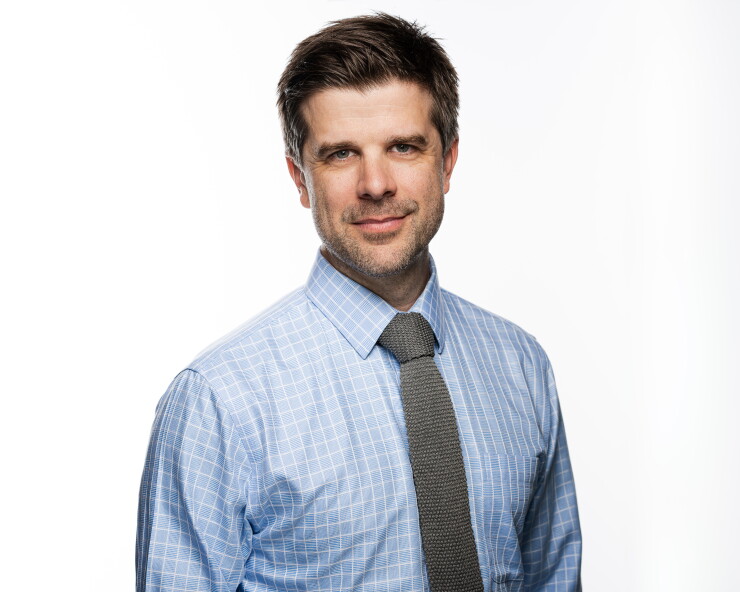 Joel Morris - Headshot.jpg