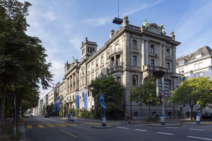 The Zurich Insurance Group AG's headquarters stand in Zurich, Switzerland, August 6, 2015. Zurich Insurance is raising financing ahead of a possible takeover offer for RSA Insurance Group that could come as early as next week, according to people familiar with the matter.