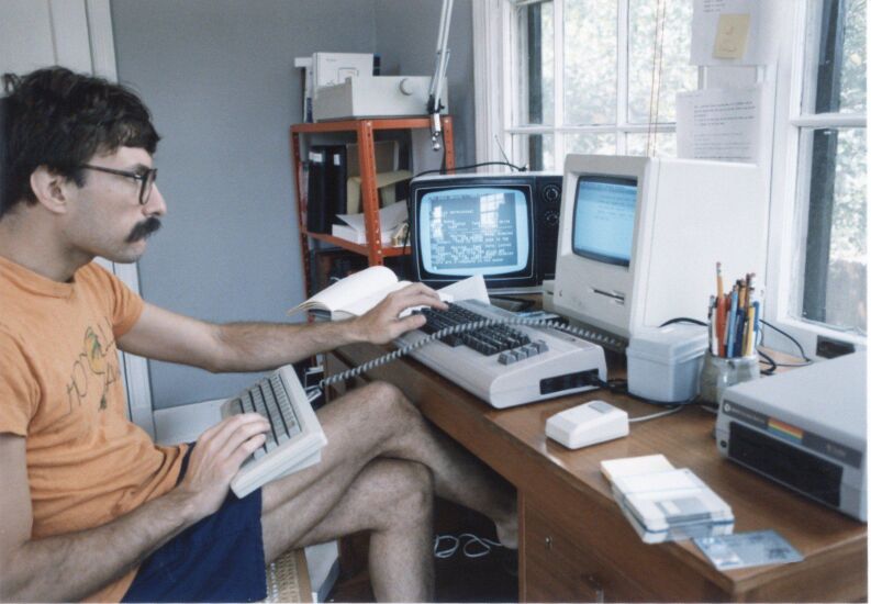 Computer-guy-1980s.jpg
