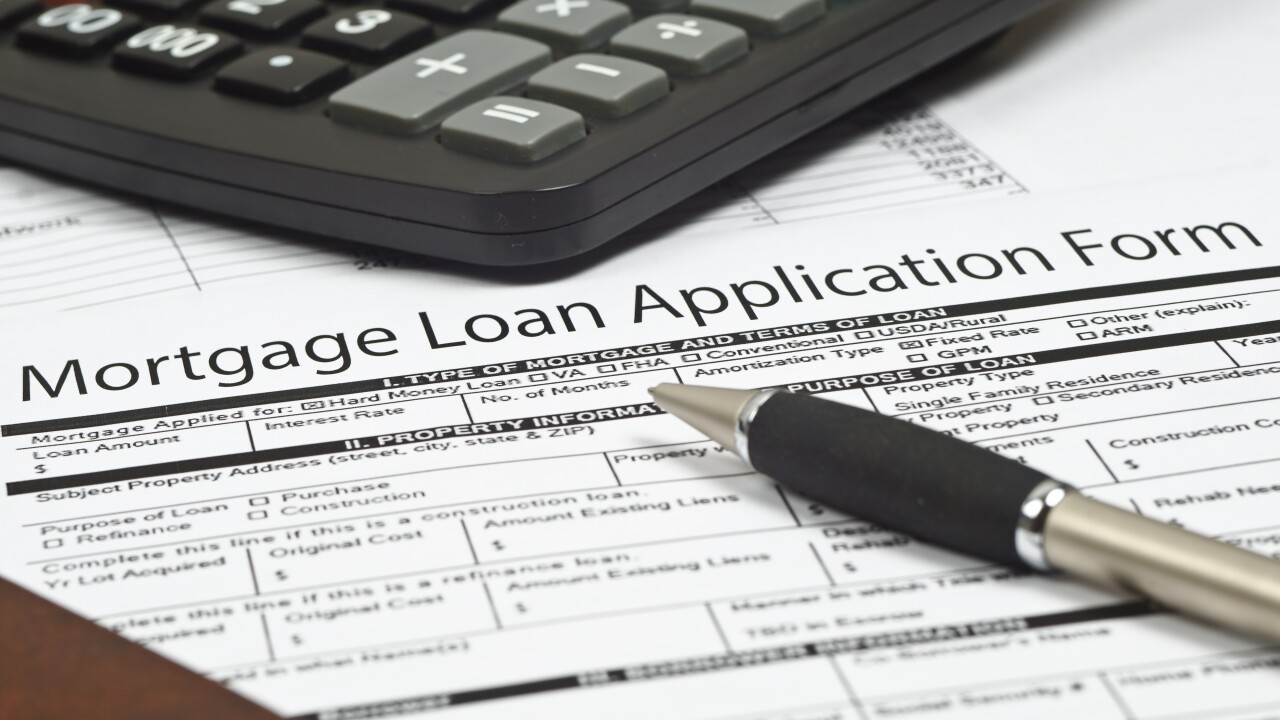 mortgage_loan_application-adobestock