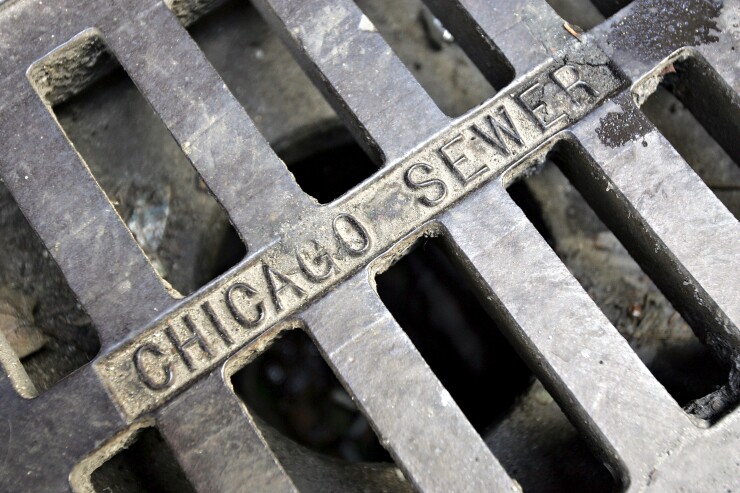 chicago-sewer-cover-bl-20090812