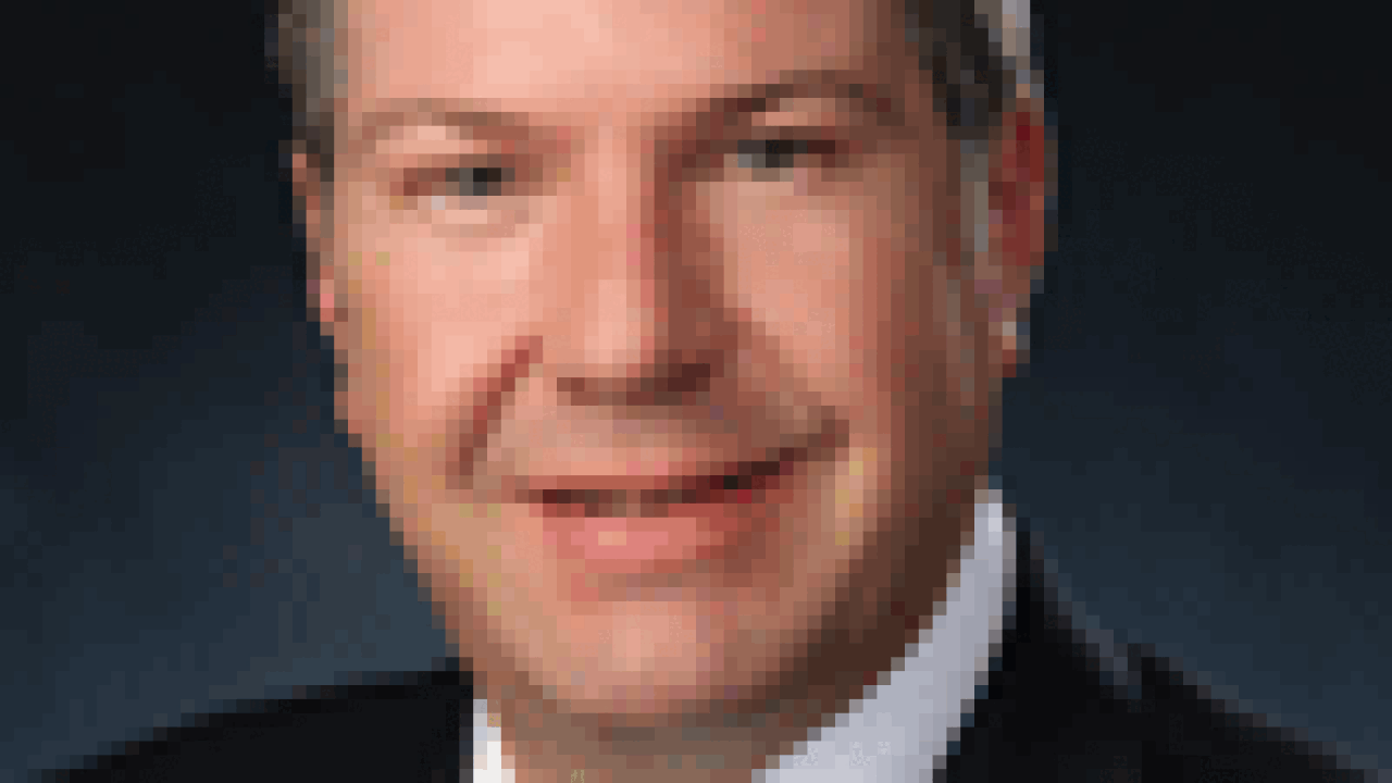 piercetom100x133.gif