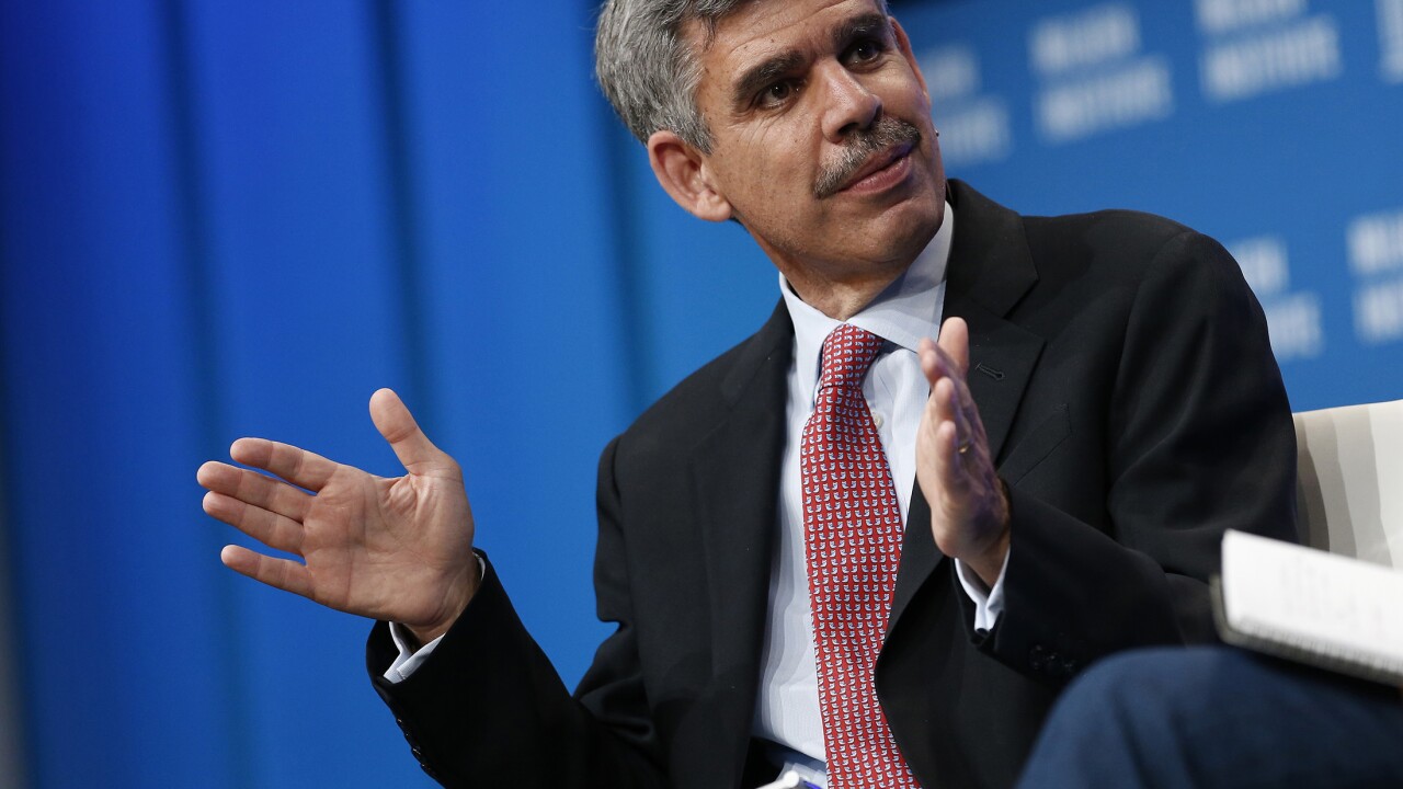 El-Erian-Mohamed-talking-with-hands-Bloomberg-News