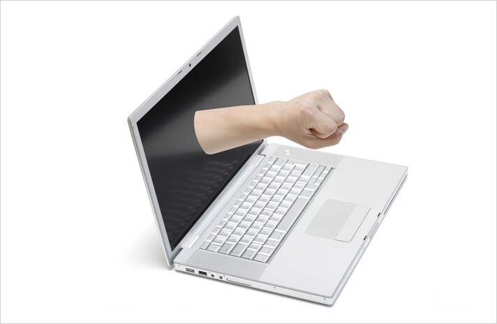 05-fistpump-laptop-adobe