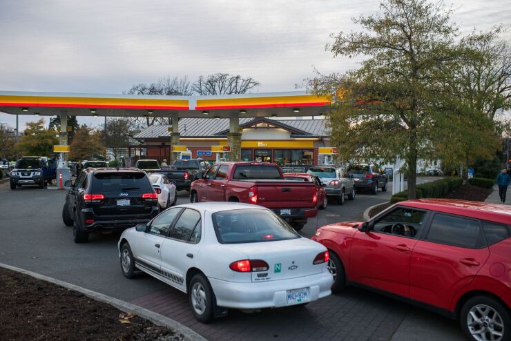 Demand at gas stations Nov 2021