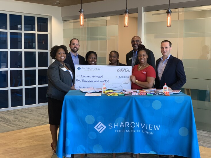 Sharonview CUJ 8819.jpg