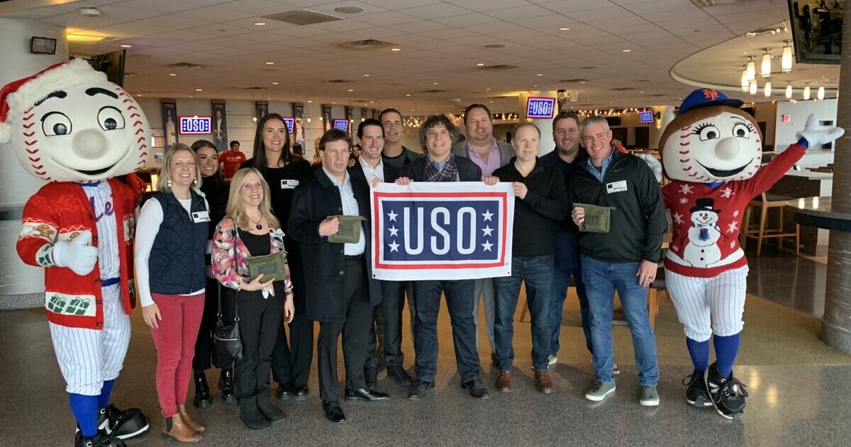 On the move: Sax teams up with Mets, USO to support troops On the move: Sax teams up with Mets, USO to support troops