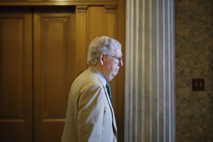 mcconnell-mitch-senate-pillar.jpg