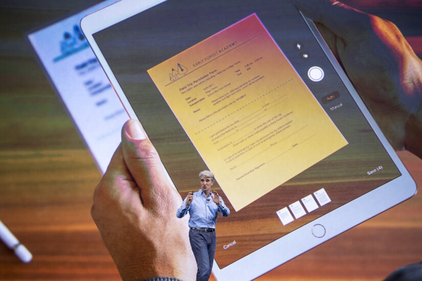 Apple demonstrates augmented reality