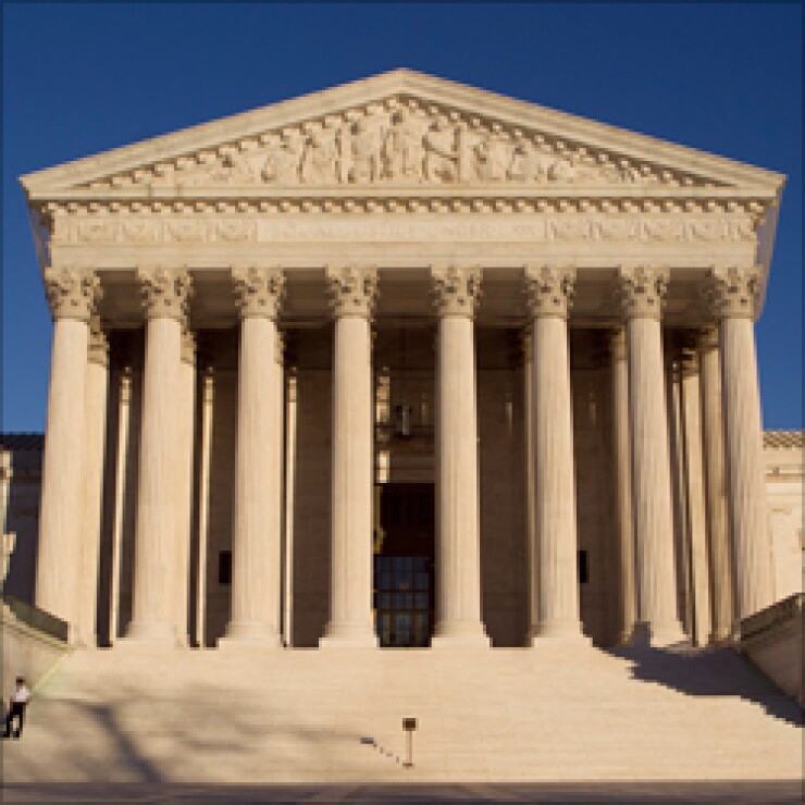 supreme-court-bl110711-250.jpg
