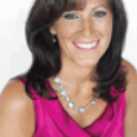 bleeke-nancy100x133.gif