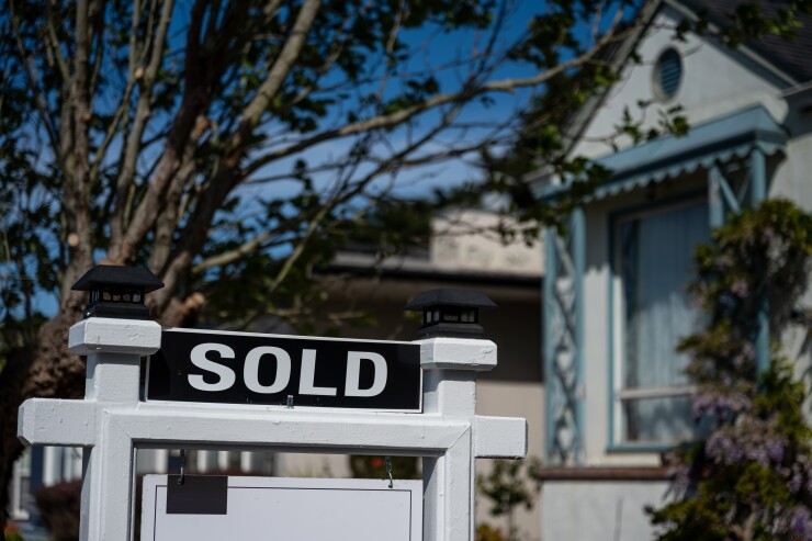Homes In California Ahead Of Mortgage Applications Figures