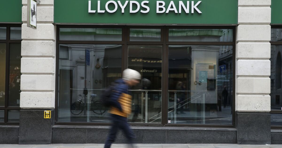 lloyds plans subscription payments feature paymentssource