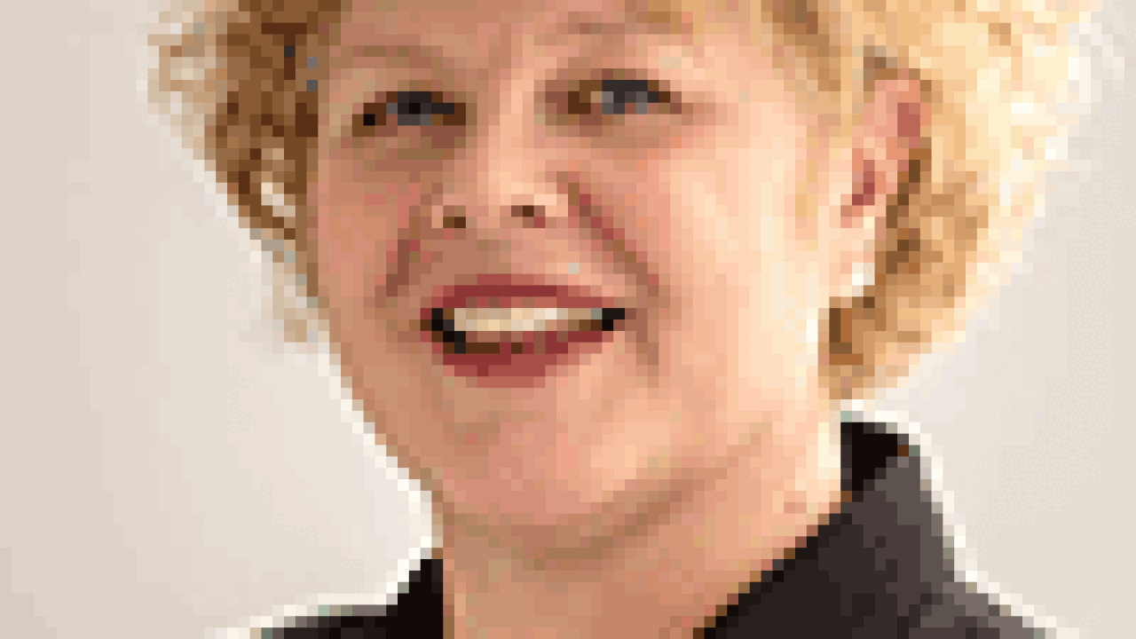 kate-hackett-100.gif